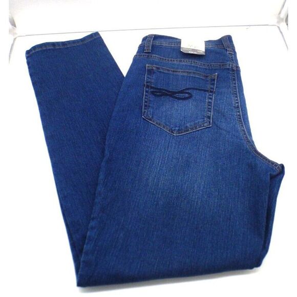 Stye& Co Hi Rise Slim-Leg curvy Fit Jeans, Short, 10S, Vernona Wash - Picture 2 of 10